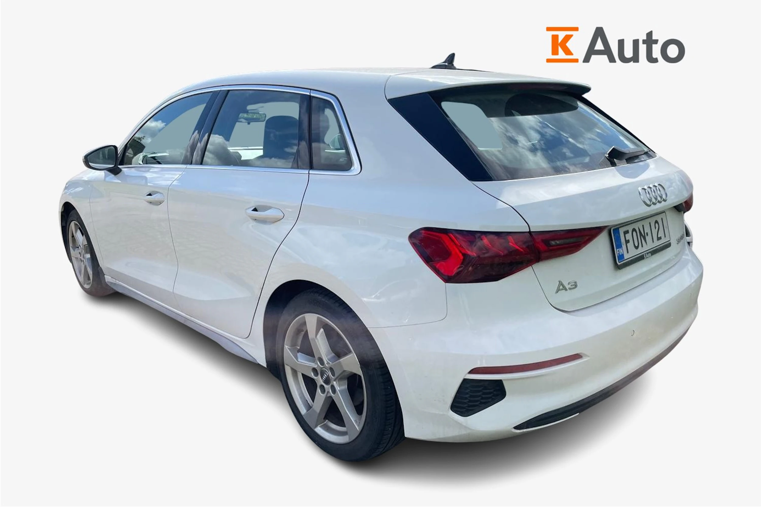 valkoinen Audi A3 2021 kuva 2.