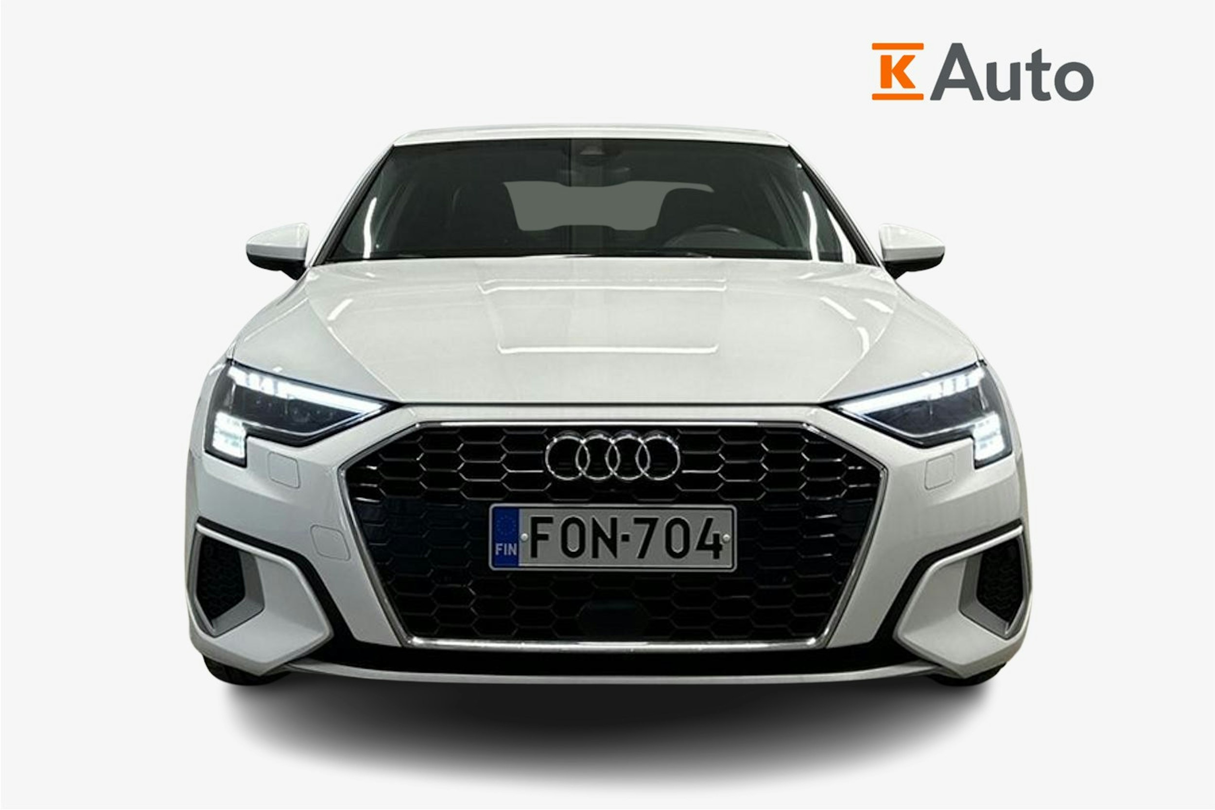 valkoinen Audi A3 2021 kuva 5.