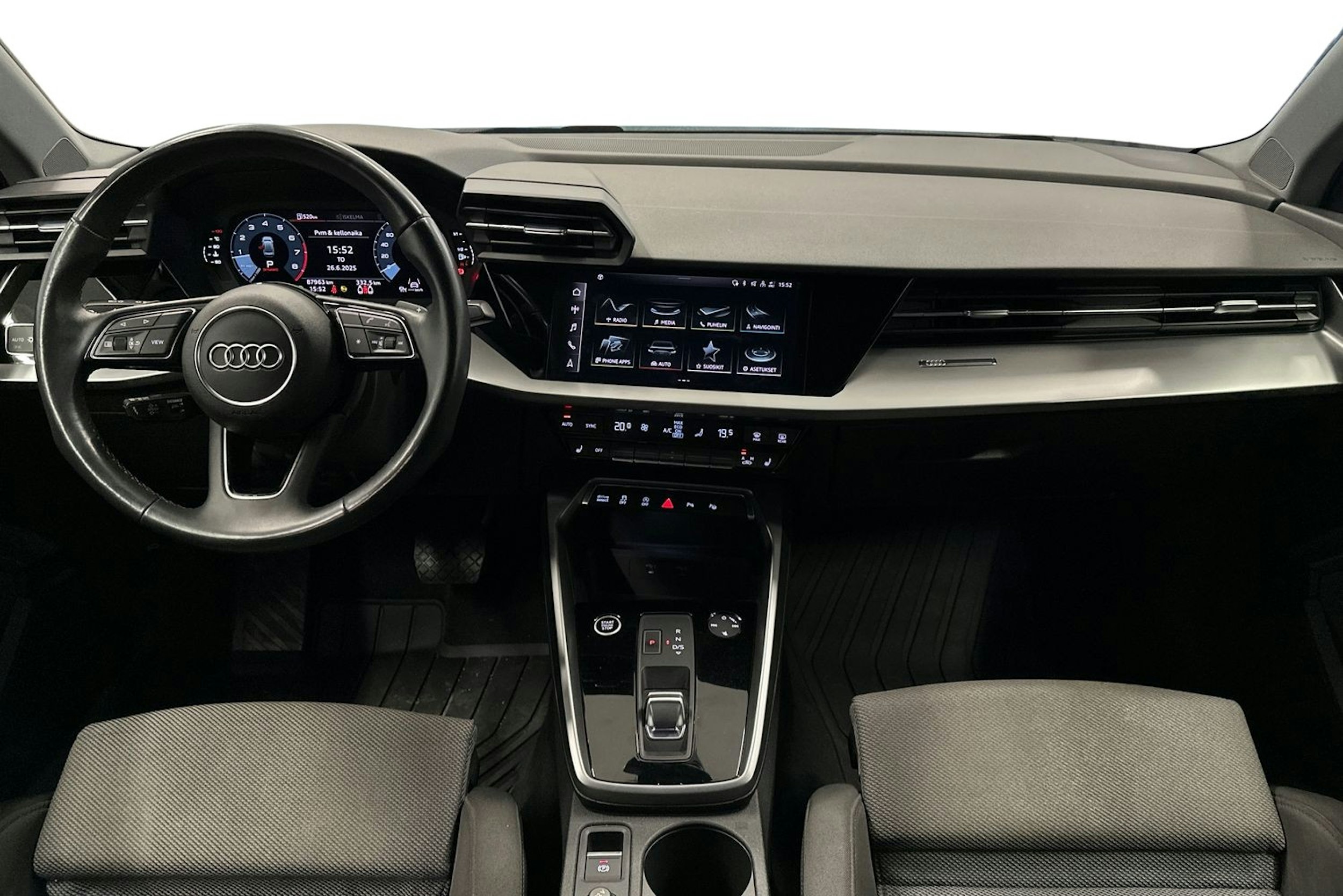 valkoinen Audi A3 2021 kuva 10.