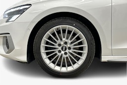 valkoinen Audi A3 2021 kuva 12.