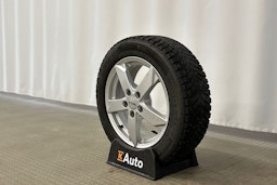 valkoinen Audi A3 2021 kuva 14.