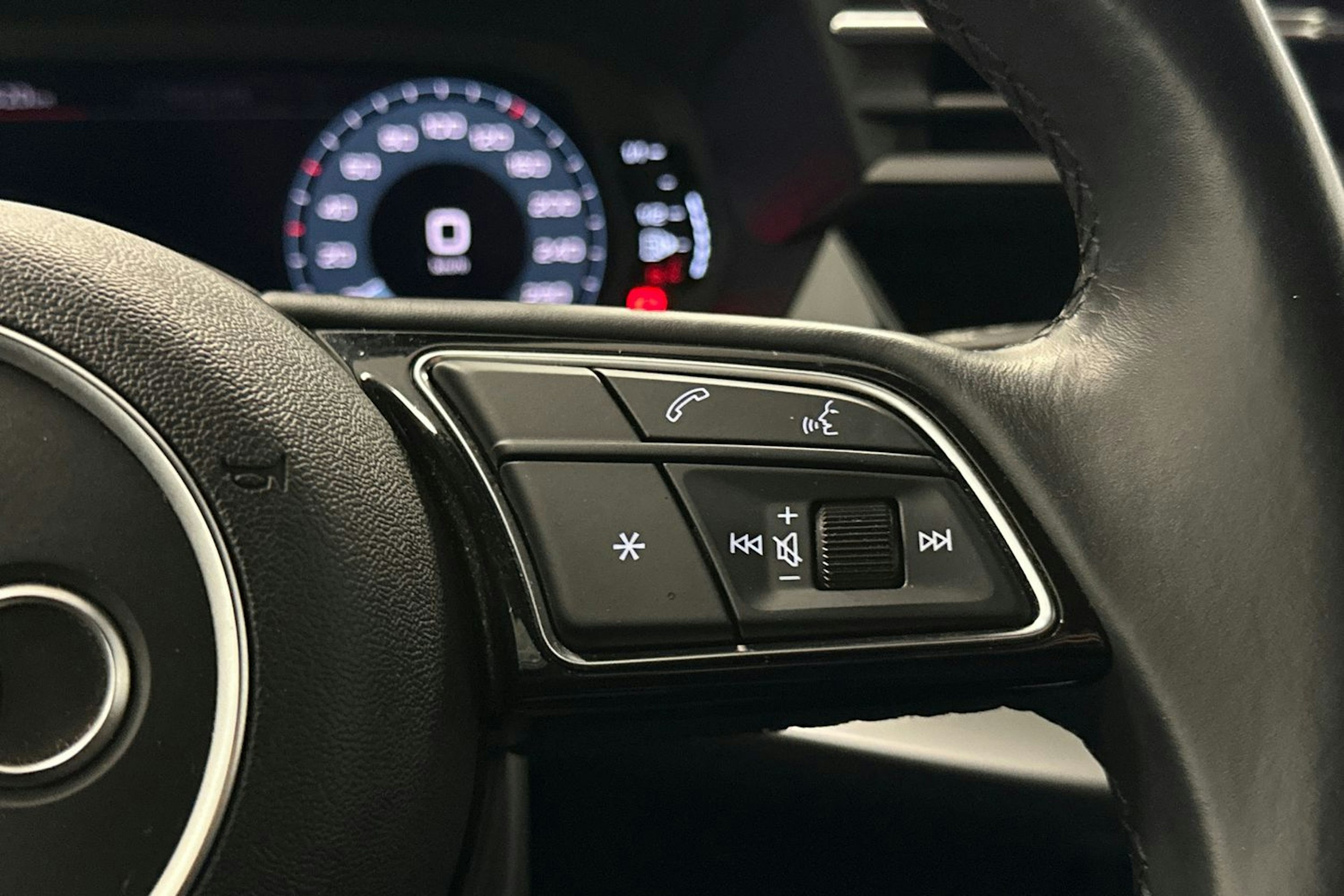 valkoinen Audi A3 2021 kuva 17.