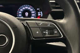 valkoinen Audi A3 2021 kuva 17.