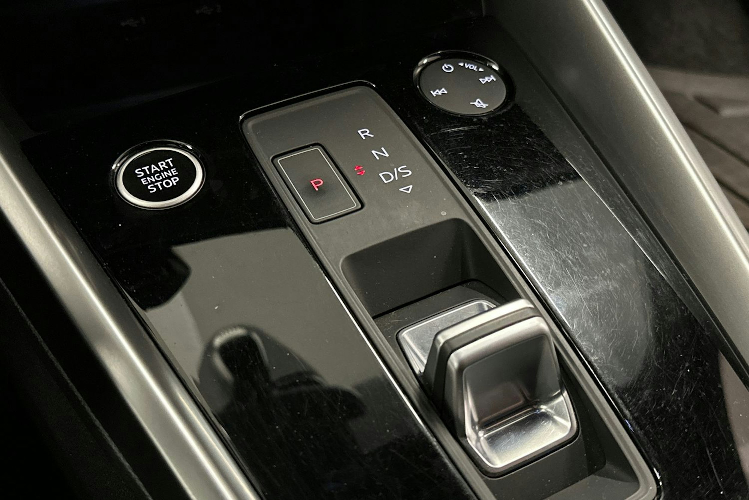 valkoinen Audi A3 2021 kuva 21.