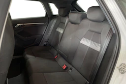 Valkoinen Audi A3 2021 kuva 8.