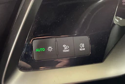 Valkoinen Audi A3 2021 kuva 16.