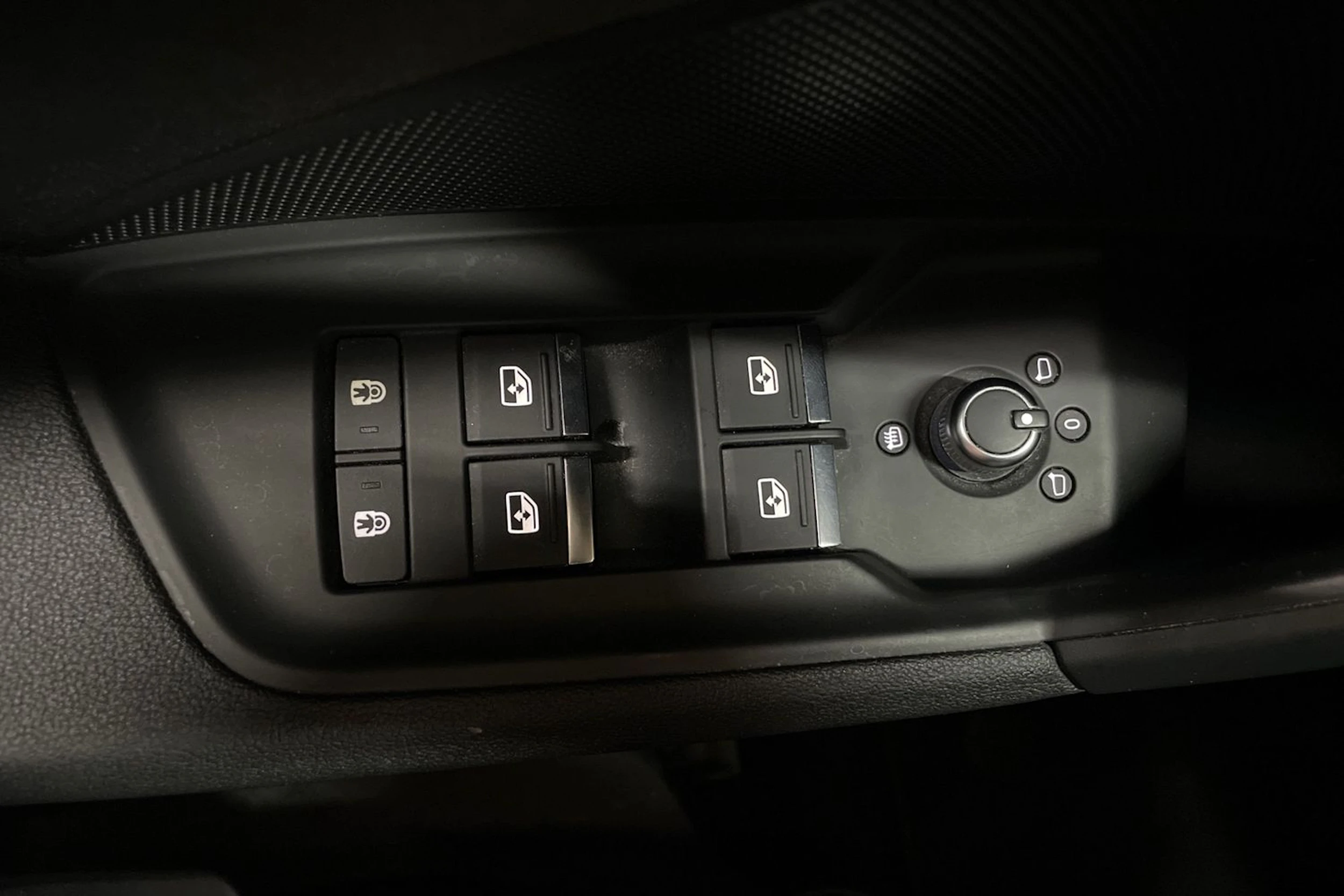 Valkoinen Audi A3 2021 kuva 17.