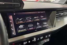 Valkoinen Audi A3 2021 kuva 18.