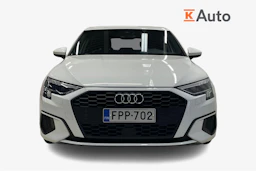 valkoinen Audi A3 2021 kuva 4.