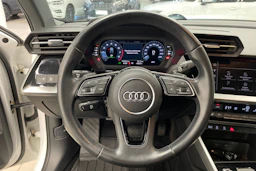 valkoinen Audi A3 2021 kuva 11.