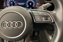 valkoinen Audi A3 2021 kuva 12.