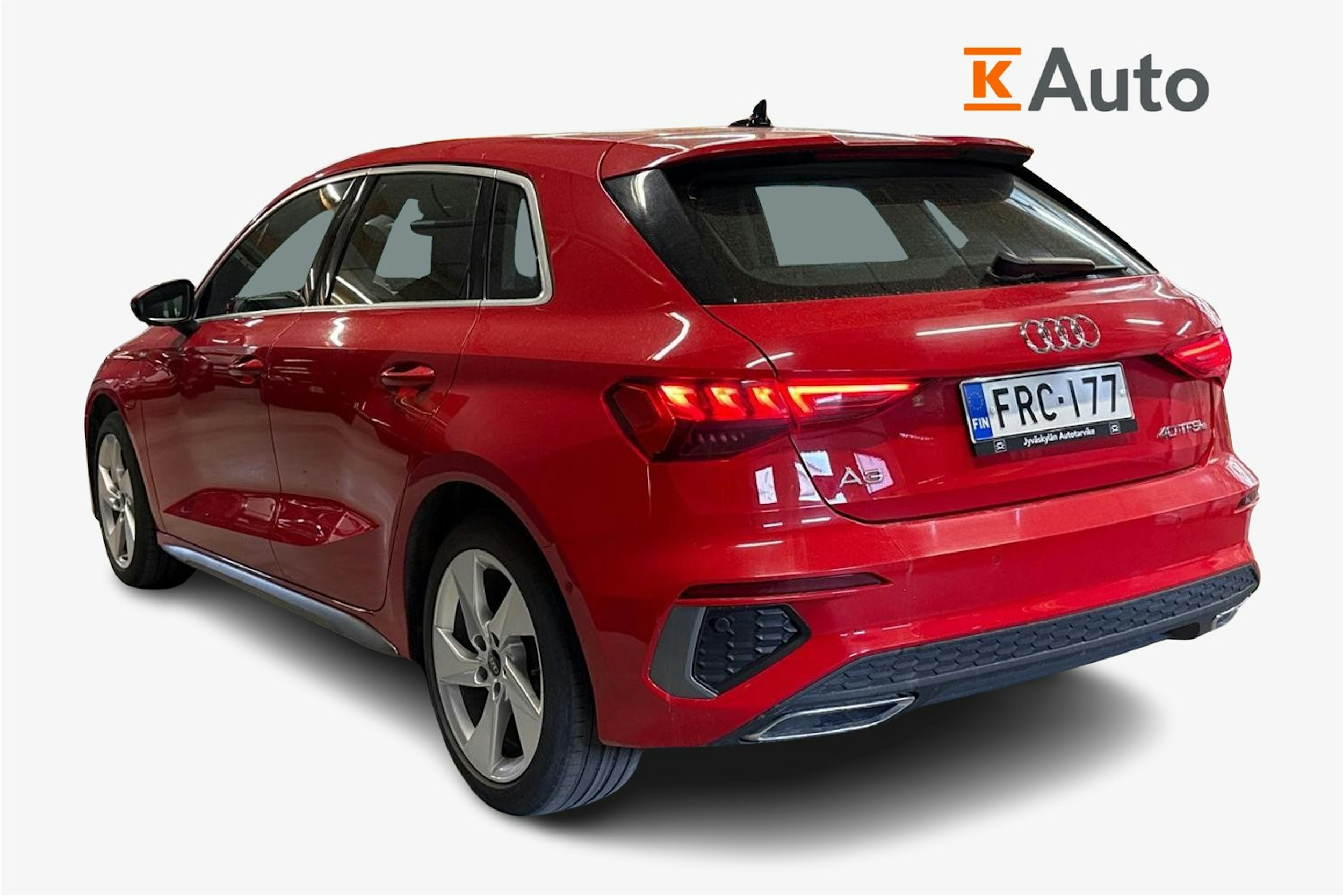 punainen Audi A3 2021 kuva 2.