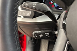 punainen Audi A3 2021 kuva 19.