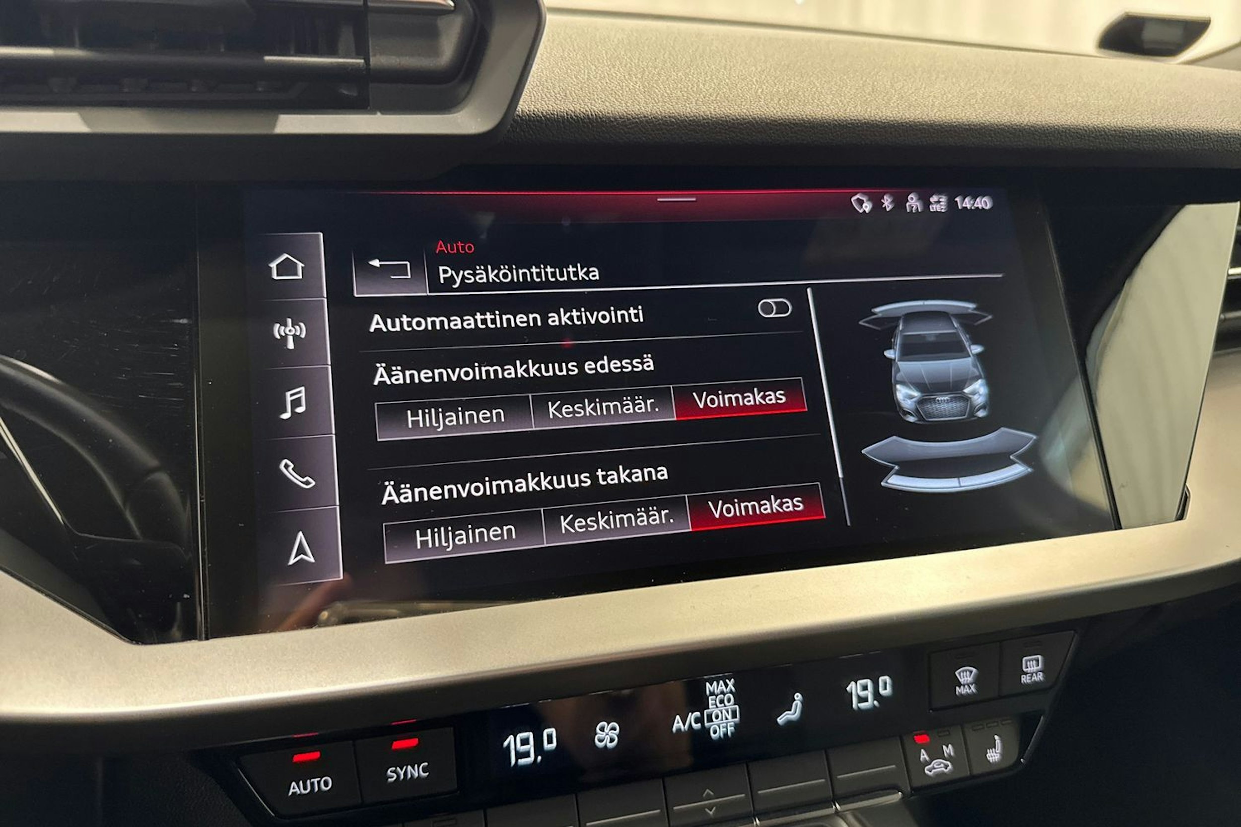 punainen Audi A3 2021 kuva 36.
