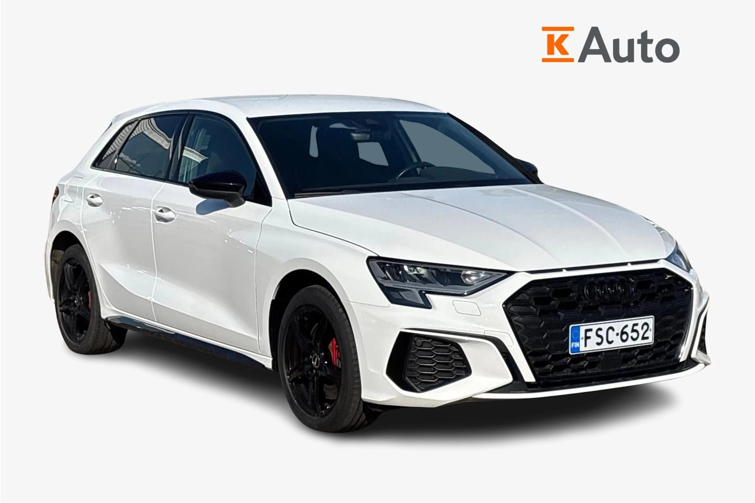 Valkoinen Audi A3 2021 kuva 1.