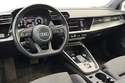 harmaa Audi A3 2021 kuva 3.