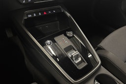musta Audi A3 2021 kuva 16.