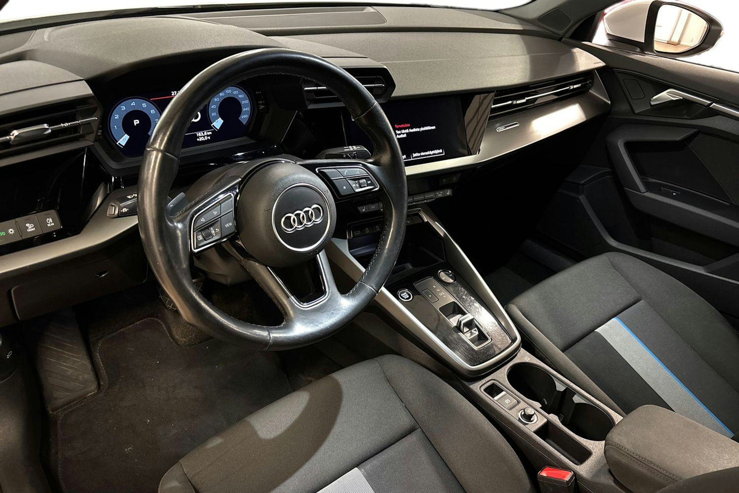 valkoinen Audi A3 2021 kuva 7.