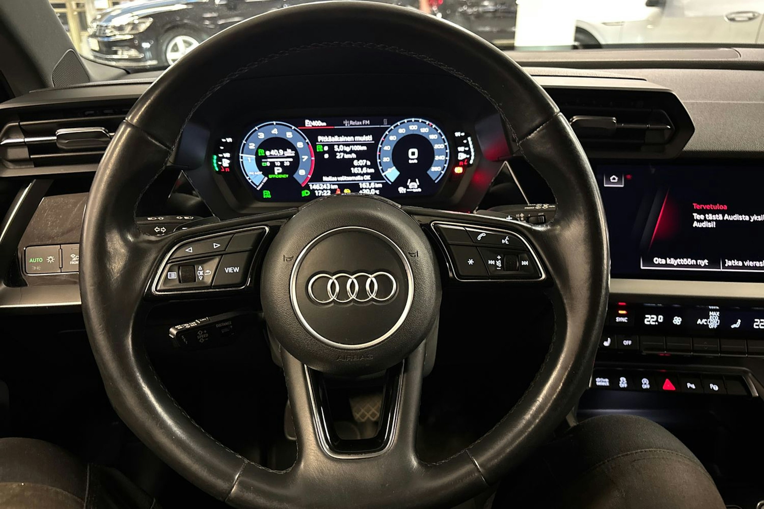 valkoinen Audi A3 2021 kuva 18.