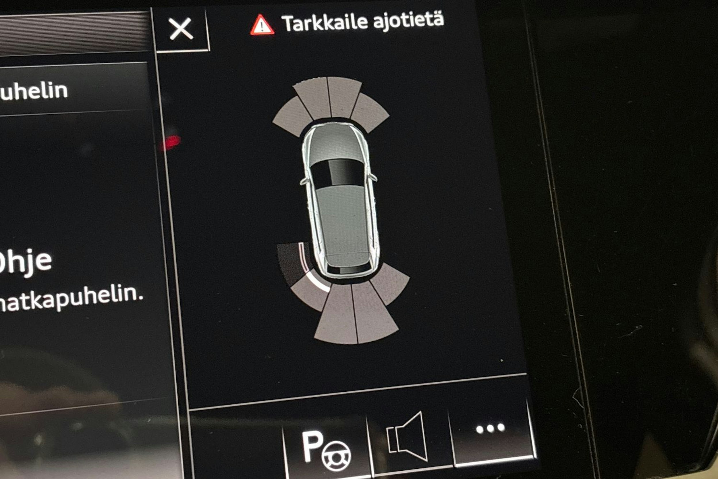 valkoinen Audi A3 2021 kuva 22.