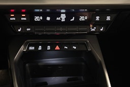 valkoinen Audi A3 2021 kuva 24.