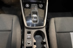 valkoinen Audi A3 2021 kuva 25.