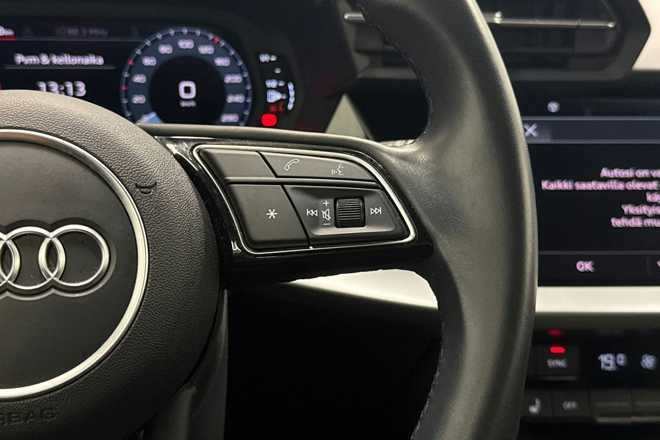 Musta Audi A3 2021 kuva 16.