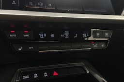 Musta Audi A3 2021 kuva 23.