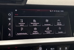 Musta Audi A3 2021 kuva 28.