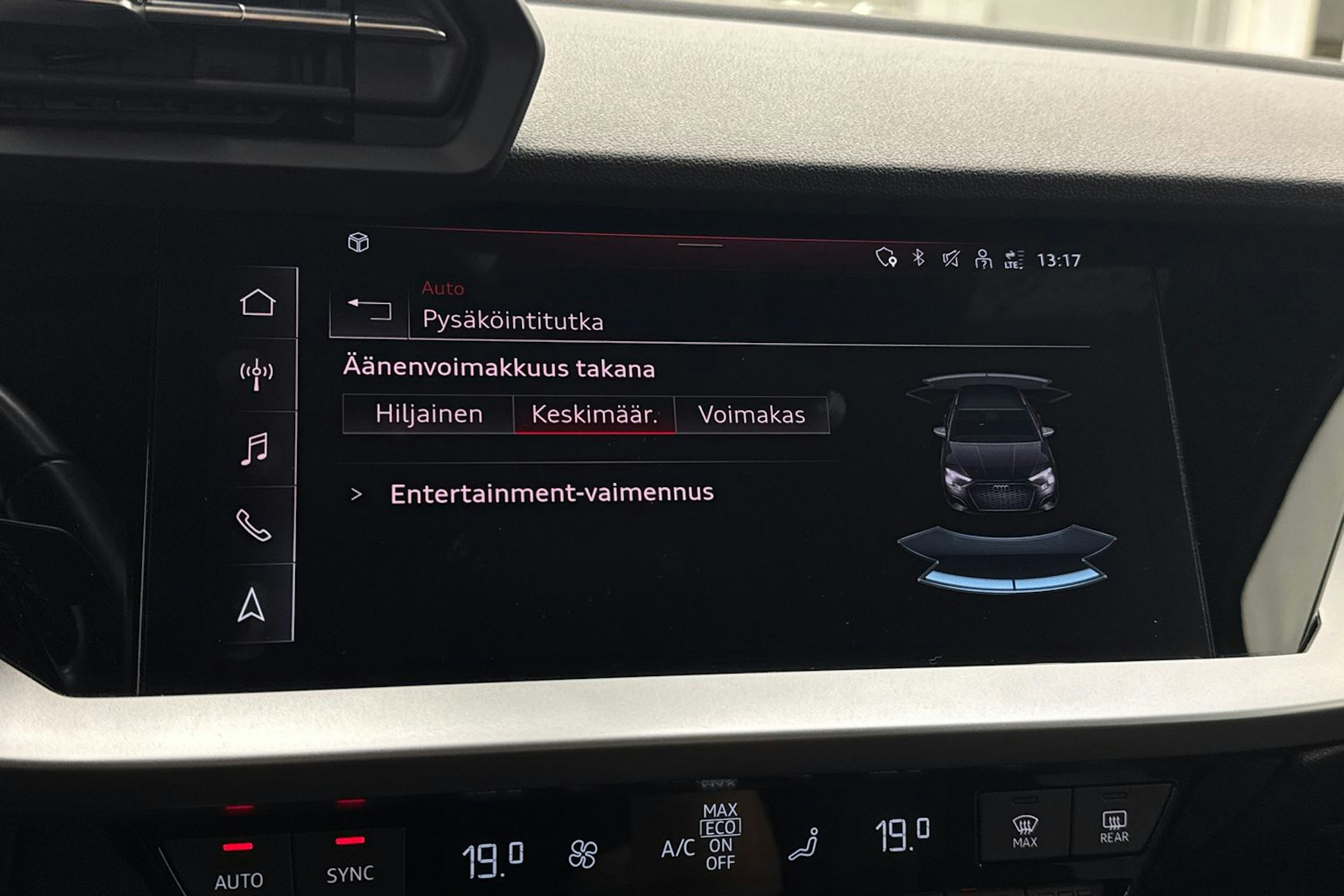 Musta Audi A3 2021 kuva 32.
