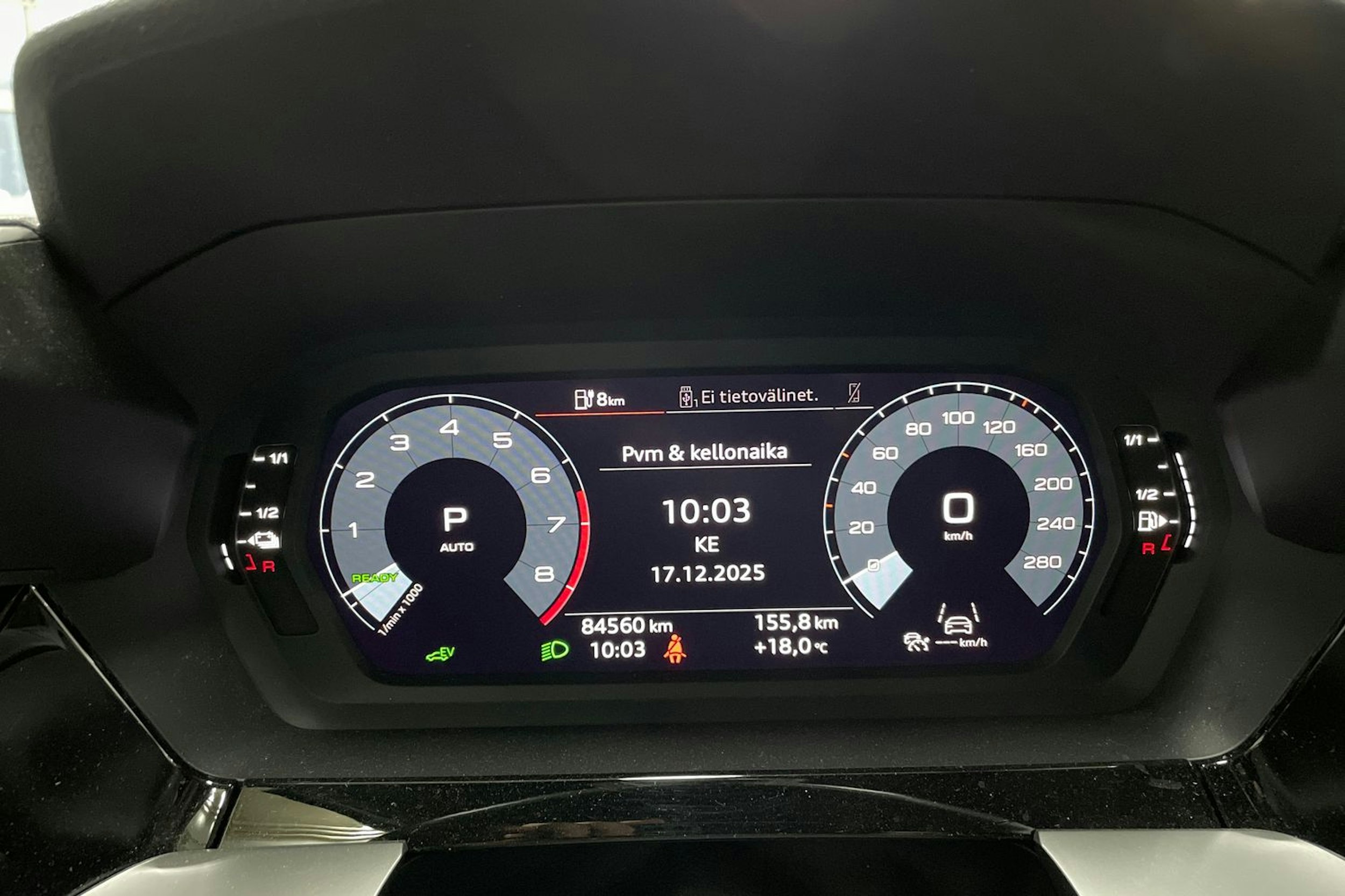 valkoinen Audi A3 2021 kuva 14.