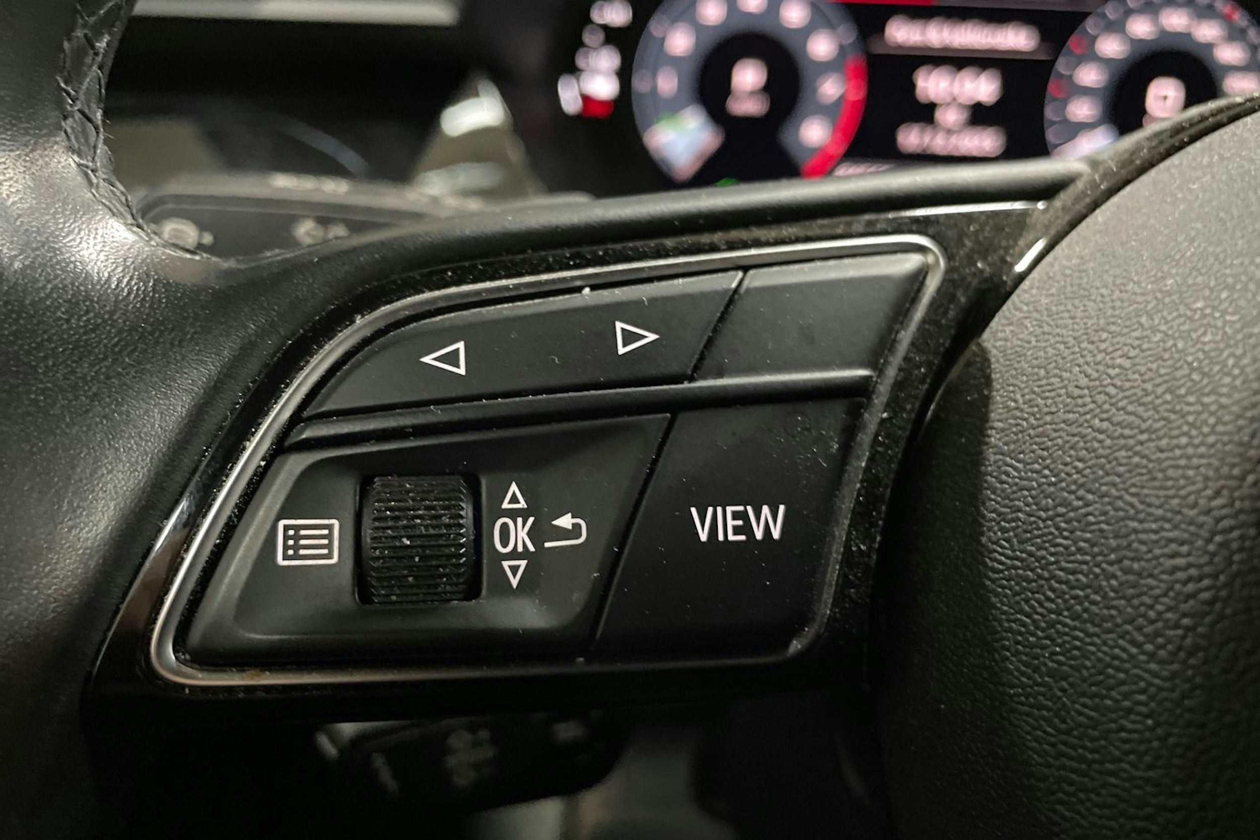 valkoinen Audi A3 2021 kuva 18.