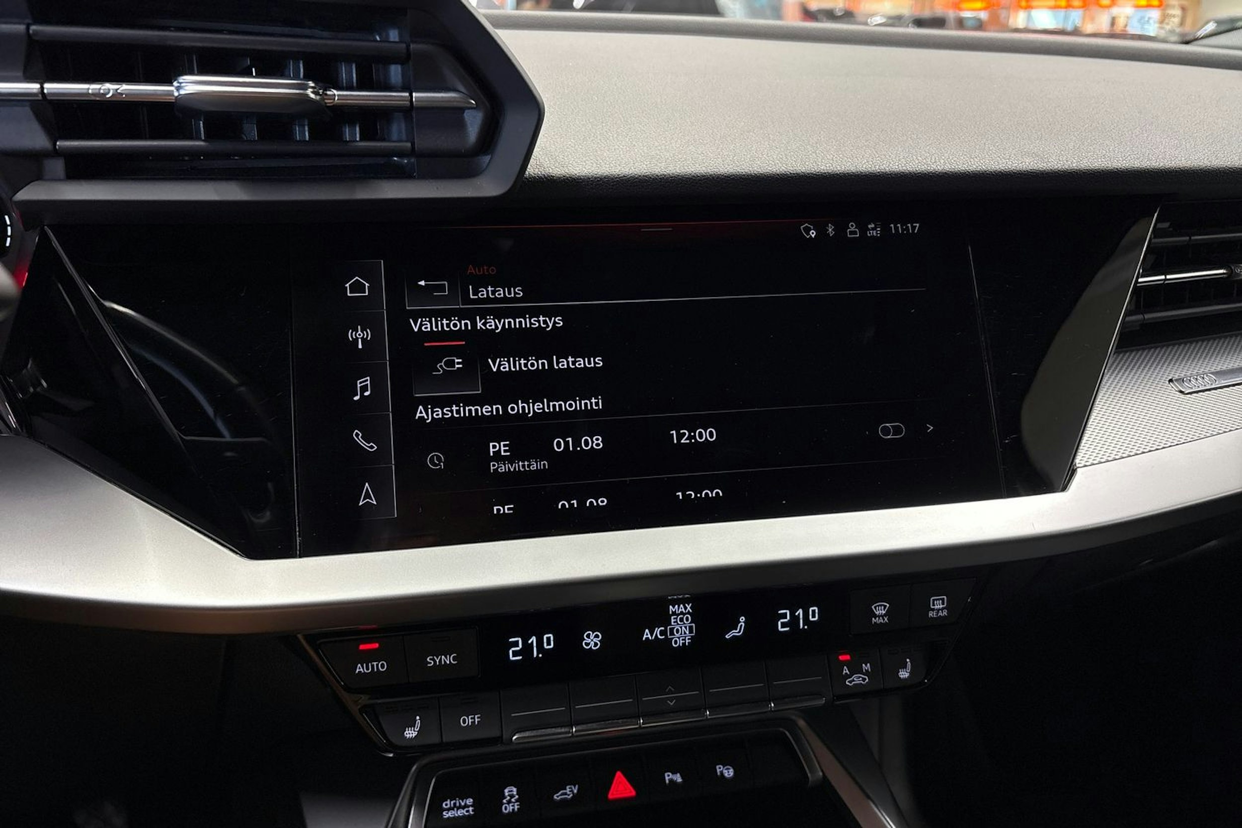 sininen Audi A3 2021 kuva 21.