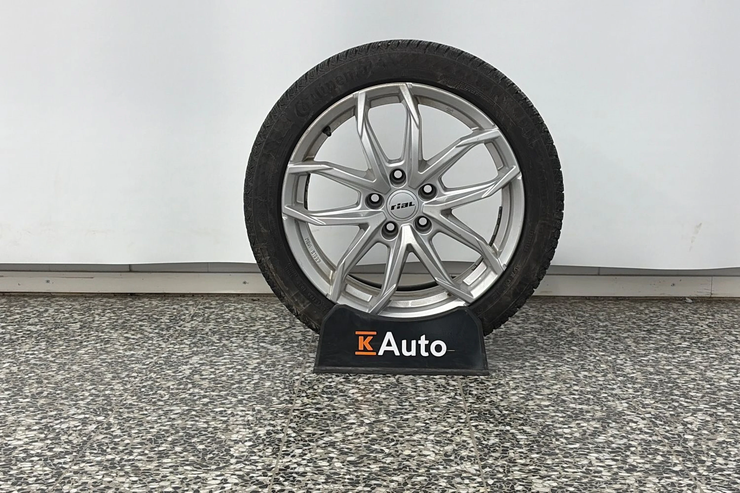 musta Audi A3 2021 kuva 13.