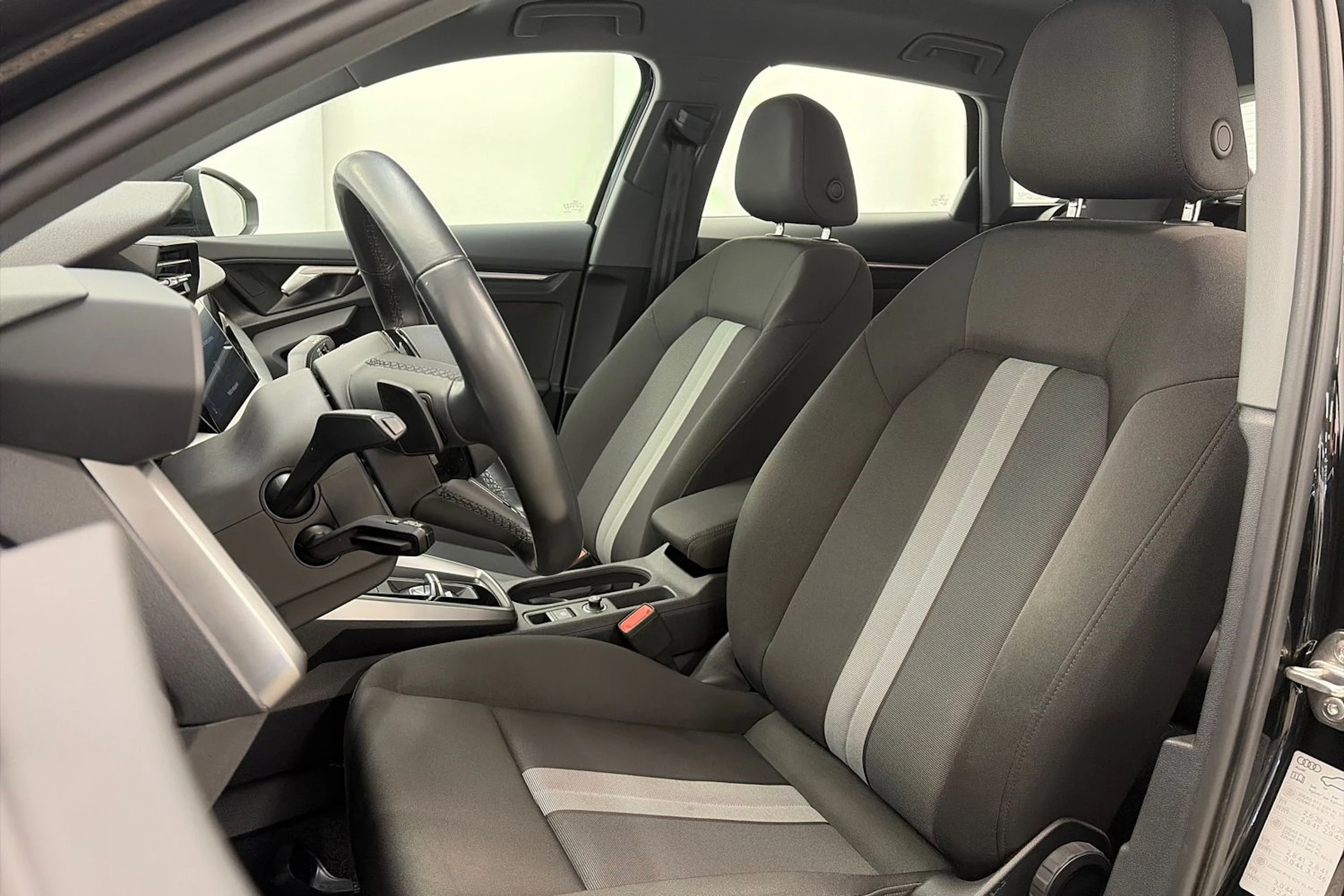 musta Audi A3 2021 kuva 16.