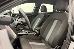musta Audi A3 2021 kuva 16.