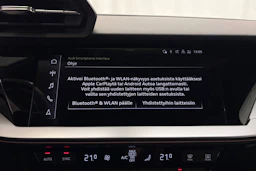 musta Audi A3 2021 kuva 23.
