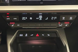 musta Audi A3 2021 kuva 27.