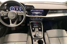 valkoinen Audi A3 2021 kuva 9.