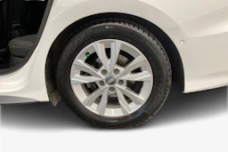 valkoinen Audi A3 2021 kuva 12.