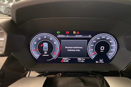 valkoinen Audi A3 2021 kuva 19.