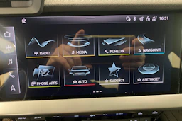 valkoinen Audi A3 2021 kuva 20.