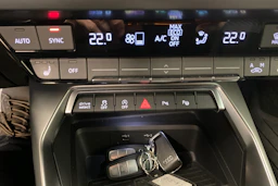 valkoinen Audi A3 2021 kuva 21.