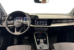 harmaa Audi A3 2021 kuva 7.