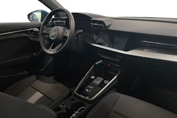 Sininen Audi A3 2021 kuva 3.
