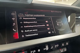 Sininen Audi A3 2021 kuva 17.