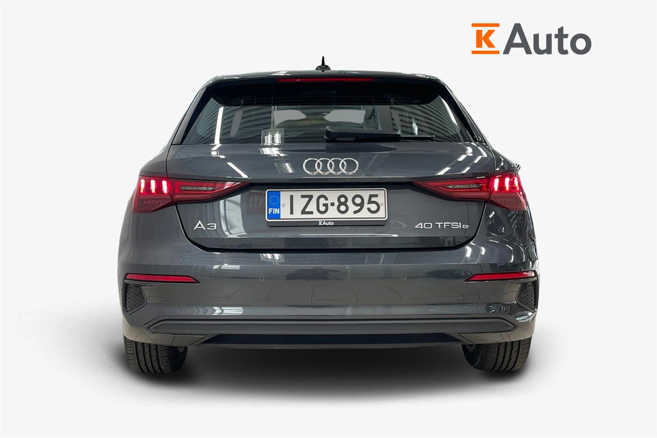 Harmaa Audi A3 2021 kuva 3.