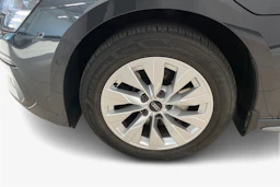 Harmaa Audi A3 2021 kuva 9.