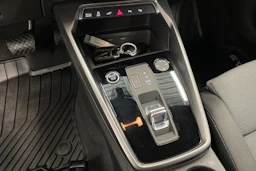 Harmaa Audi A3 2021 kuva 14.
