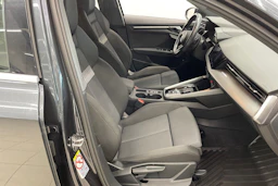 Harmaa Audi A3 2021 kuva 21.